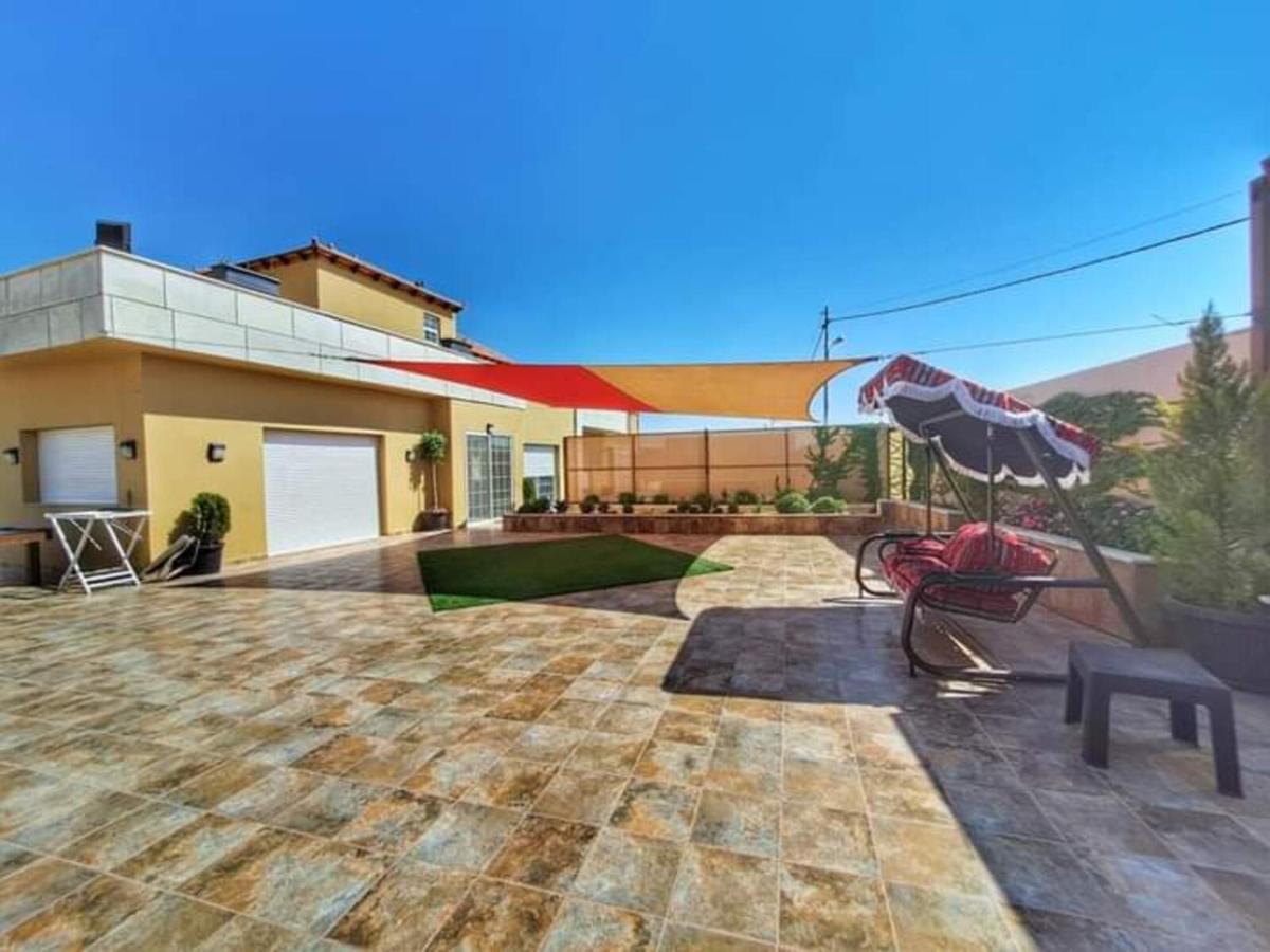 Villa Zee Madaba Exteriör bild